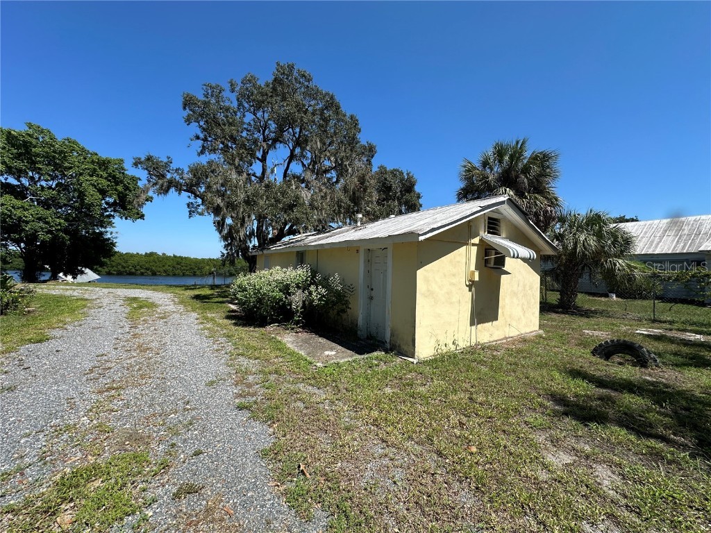 1210 Sweeney Drive Ruskin FL 33570 TB8437965 image24