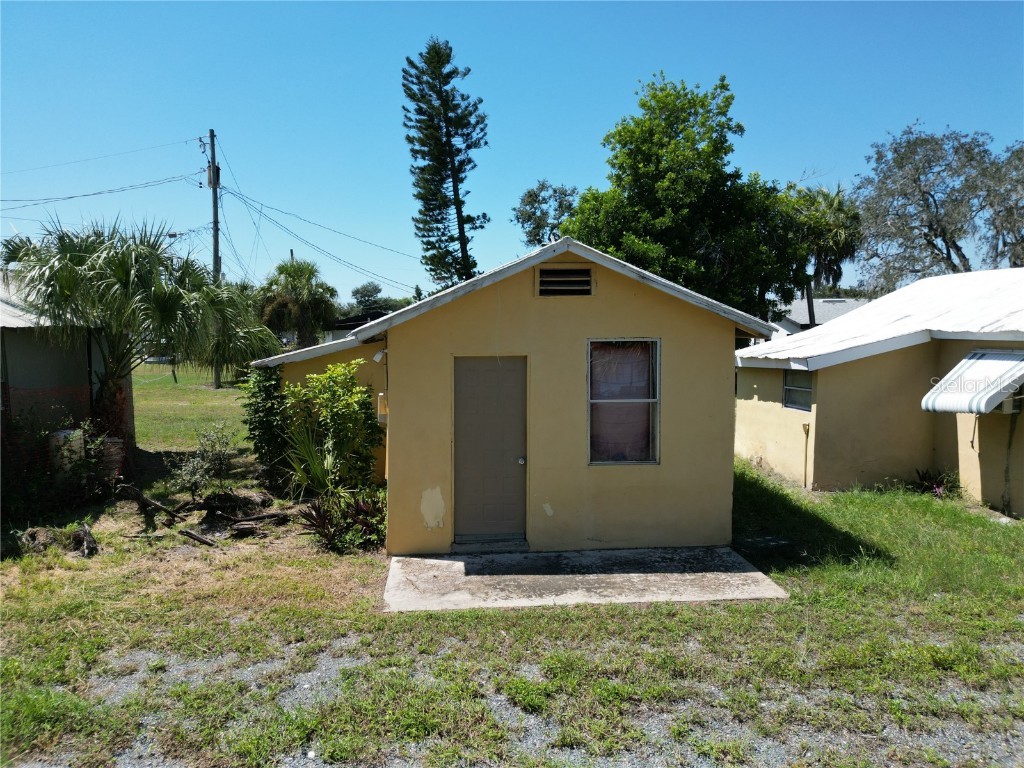 1210 Sweeney Drive Ruskin FL 33570 TB8437965 image4