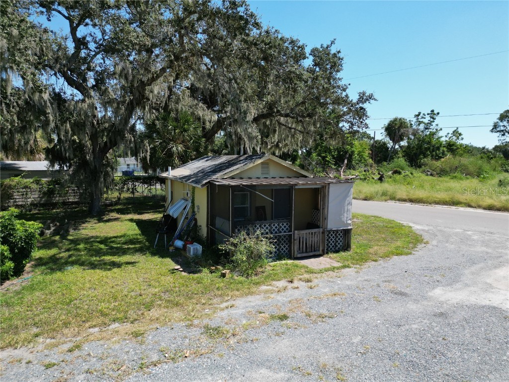 1210 Sweeney Drive Ruskin FL 33570 TB8437965 image8