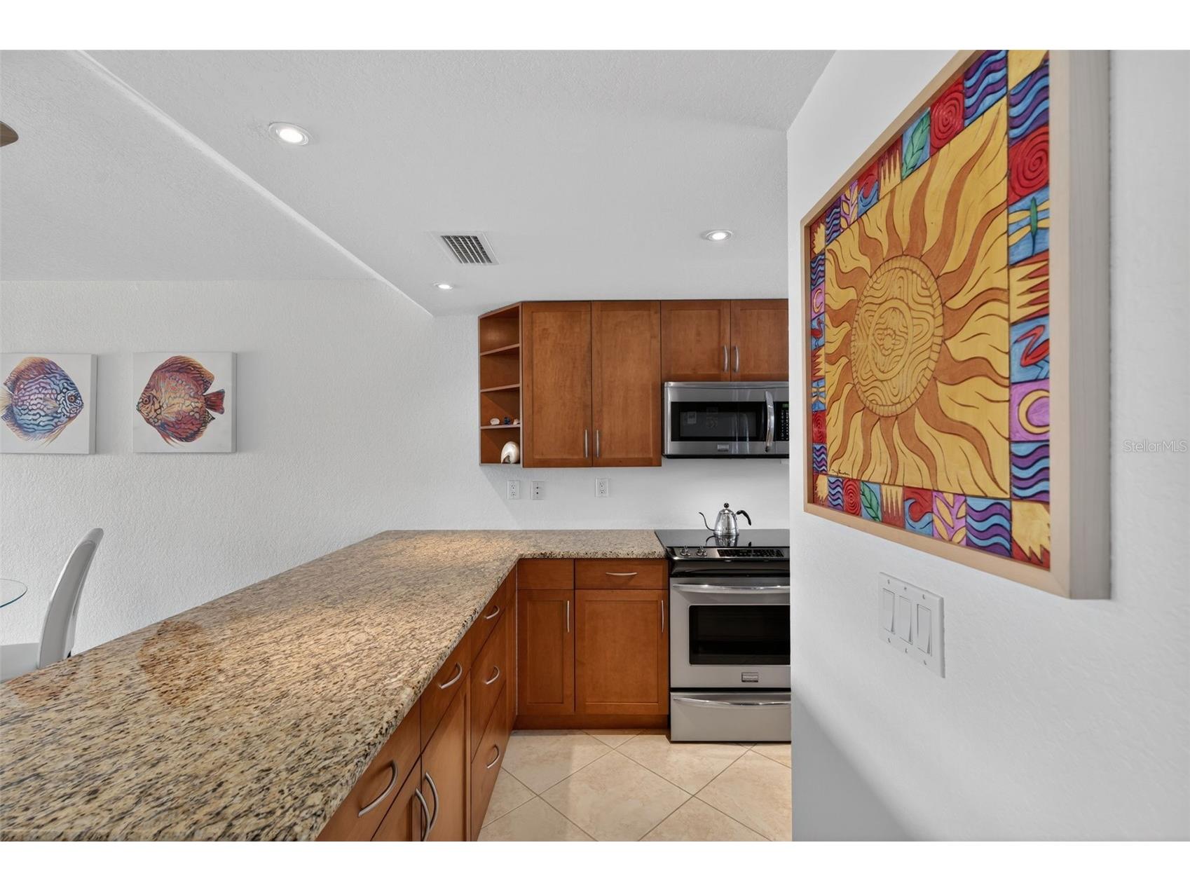12100 Capri Circle S #203 Treasure Island FL 33706 - BOCA CIEGA BAY TB8461270 image8