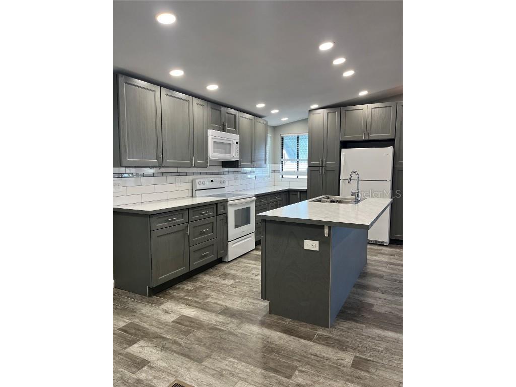 12100 Seminole Blvd #365 Largo FL 33778 TB8434858 image11