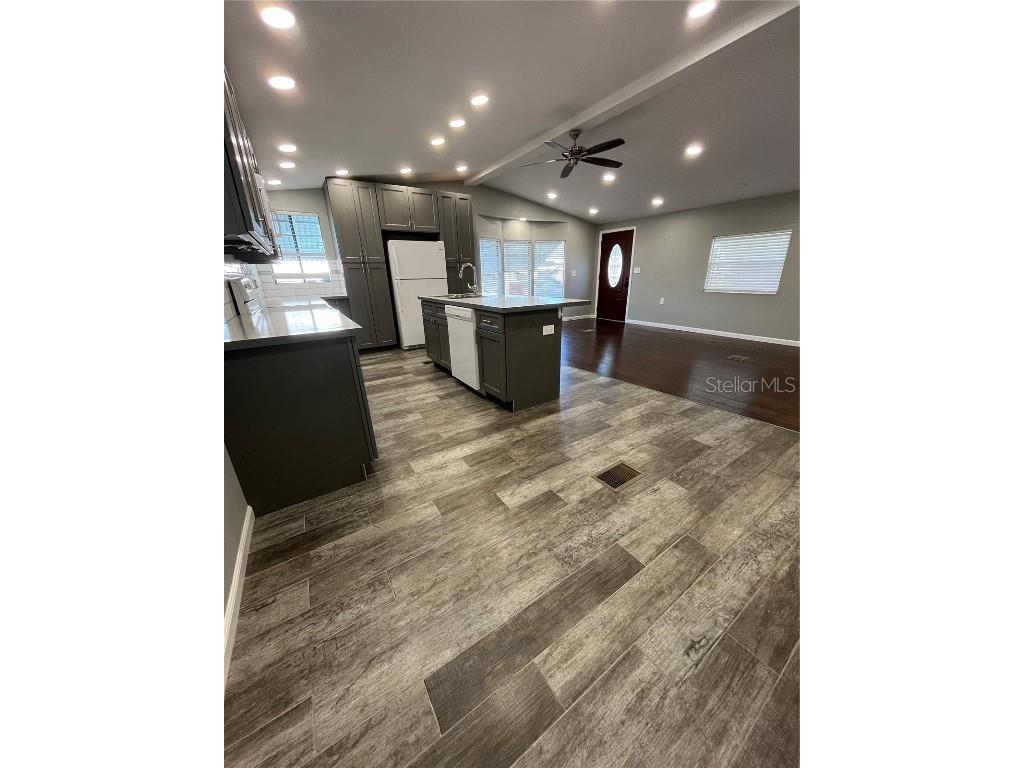 12100 Seminole Blvd #365 Largo FL 33778 TB8434858 image13