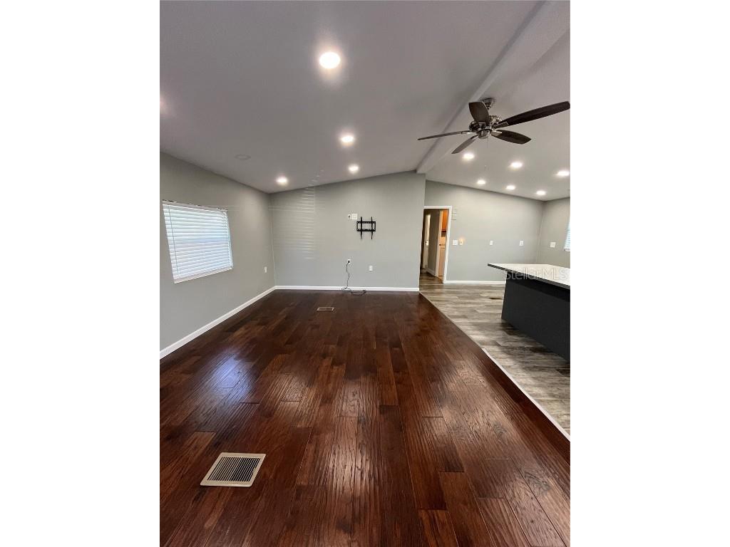 12100 Seminole Blvd #365 Largo FL 33778 TB8434858 image7