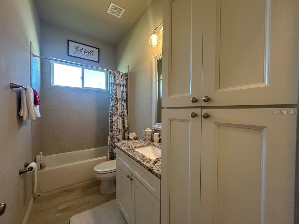 12101 SW 29th Place Gainesville FL 32608 GC535793 image17