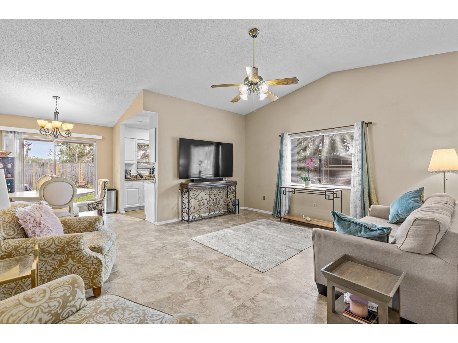 12102 Walden Woods Drive Orlando FL 32826 O6406960 image4
