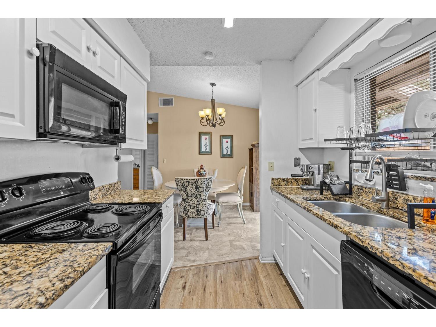 12102 Walden Woods Drive Orlando FL 32826 O6406960 image8