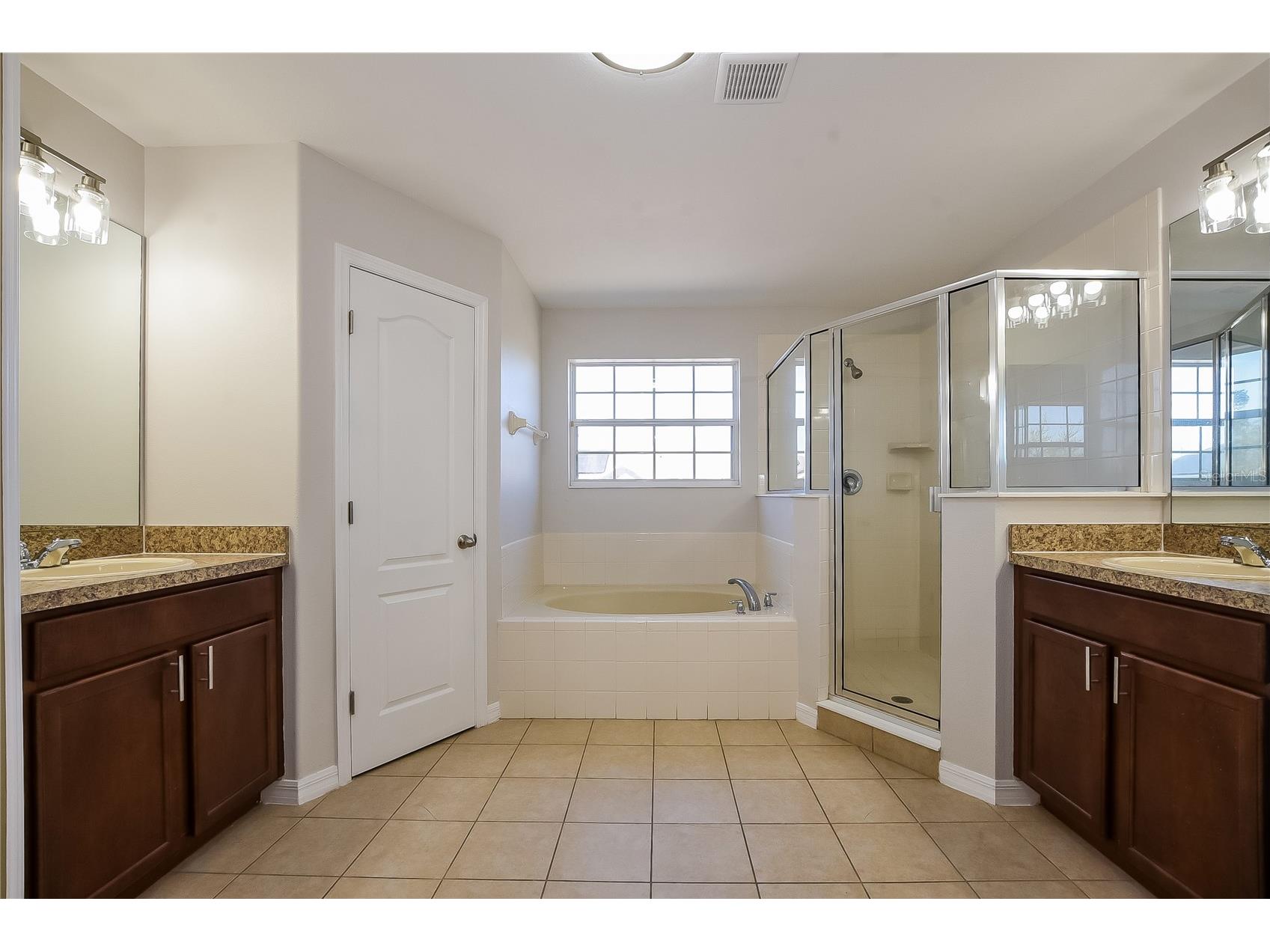 12104 Citruswood Drive Orlando FL 32832 TB8490458 image19
