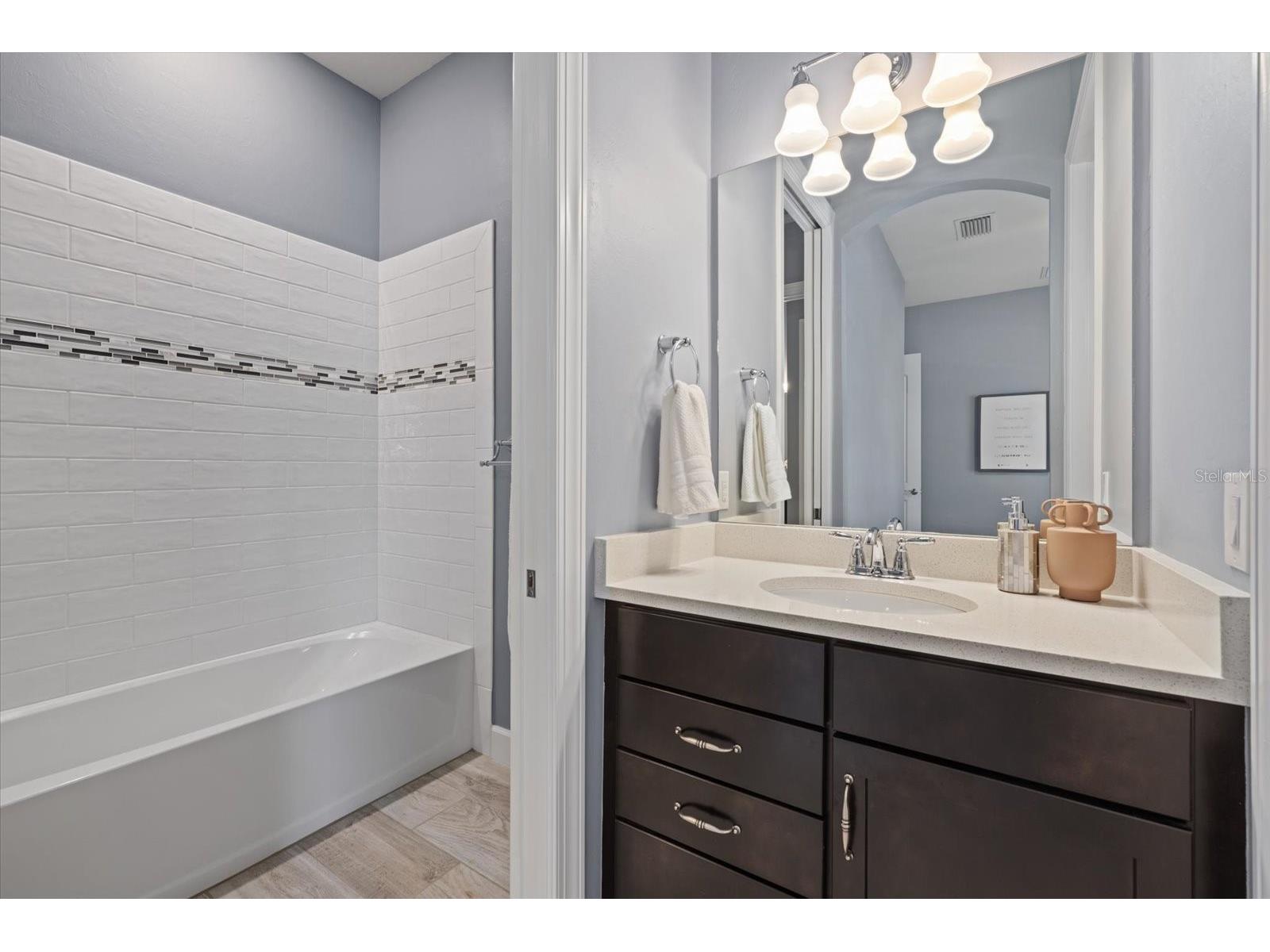 12105 Seabrook Avenue Bradenton FL 34211 A4699132 image34