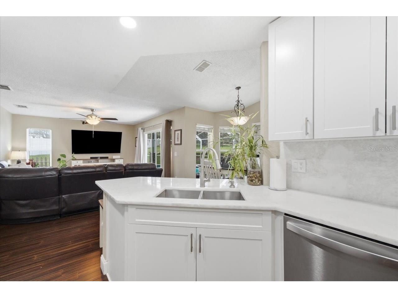 12106 Deep Creek Drive Spring Hill FL 34609 W7887616 image9