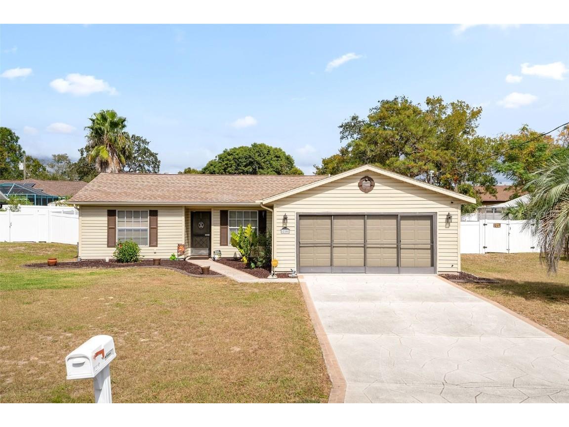 12107 Rockford Street Spring Hill FL 34608 W7859404 image1