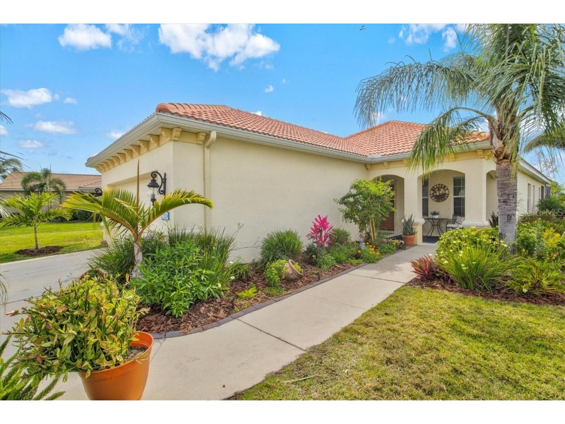 12108 Stuart Drive Venice FL 34293 - POND #7 N6132065 image1