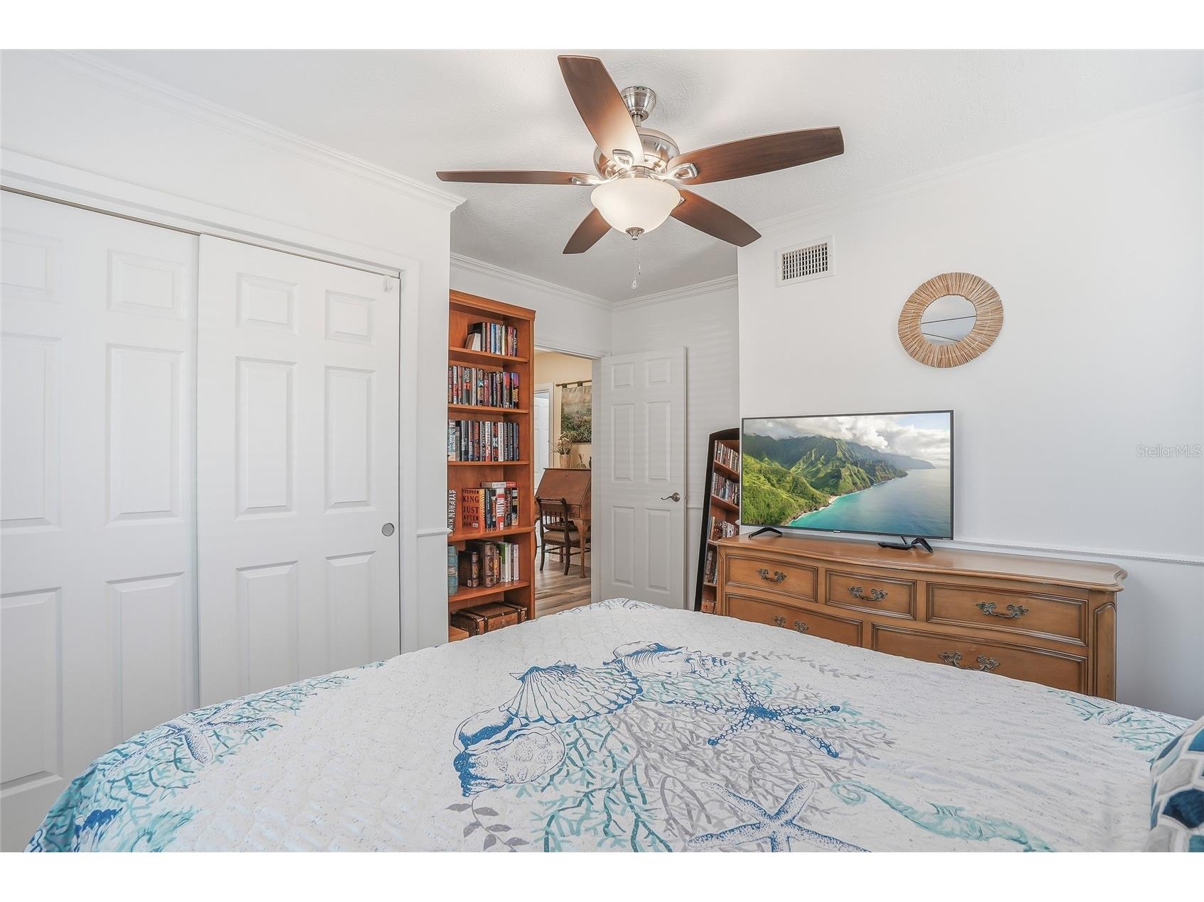12109 Forest Hills Drive Tampa FL 33612 TB8507811 image39
