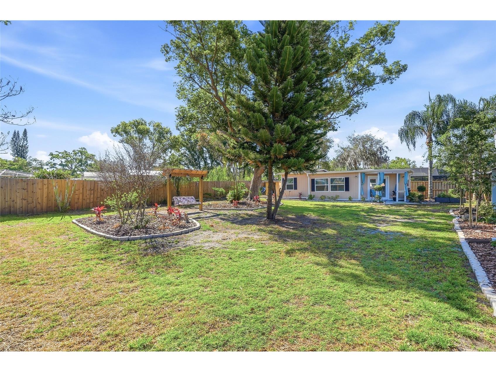 12109 Forest Hills Drive Tampa FL 33612 TB8507811 image67