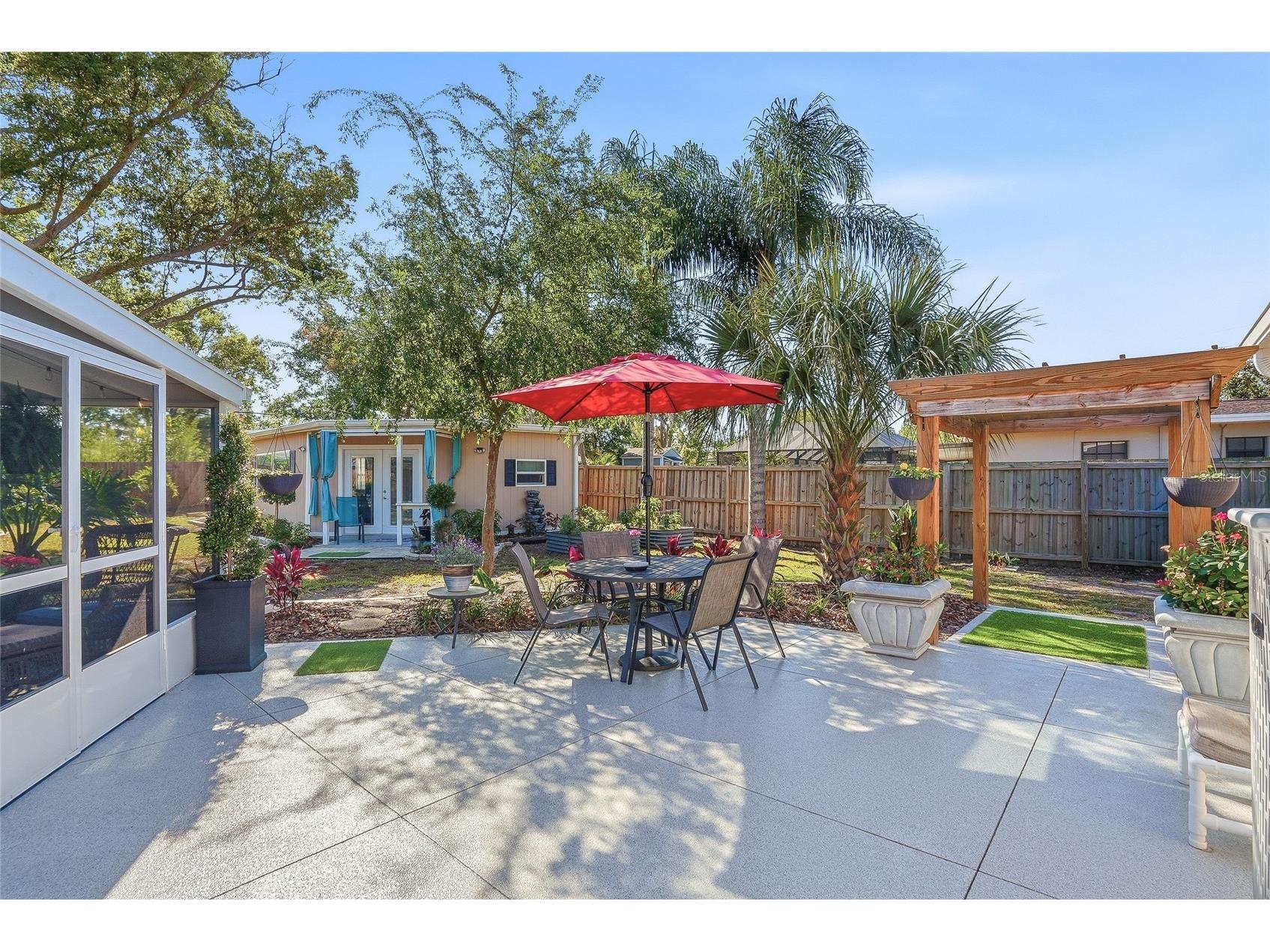 12109 Forest Hills Drive Tampa FL 33612 TB8516952 image46