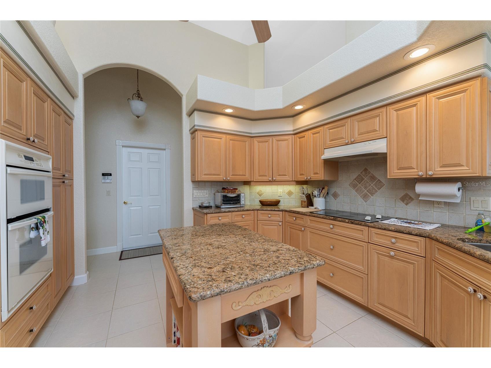12109 SW Kingsway Circle Lake Suzy FL 34269 C7520615 image24