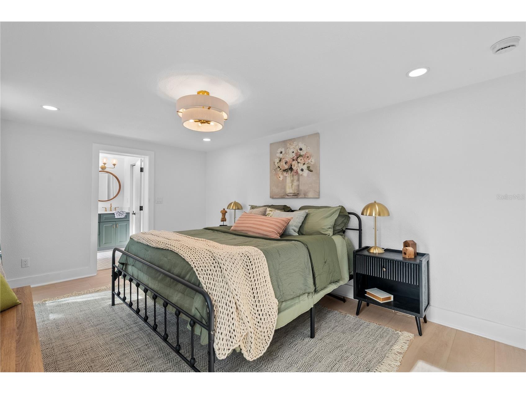 1211 16th Avenue N Saint Petersburg FL 33704 TB8508844 image10