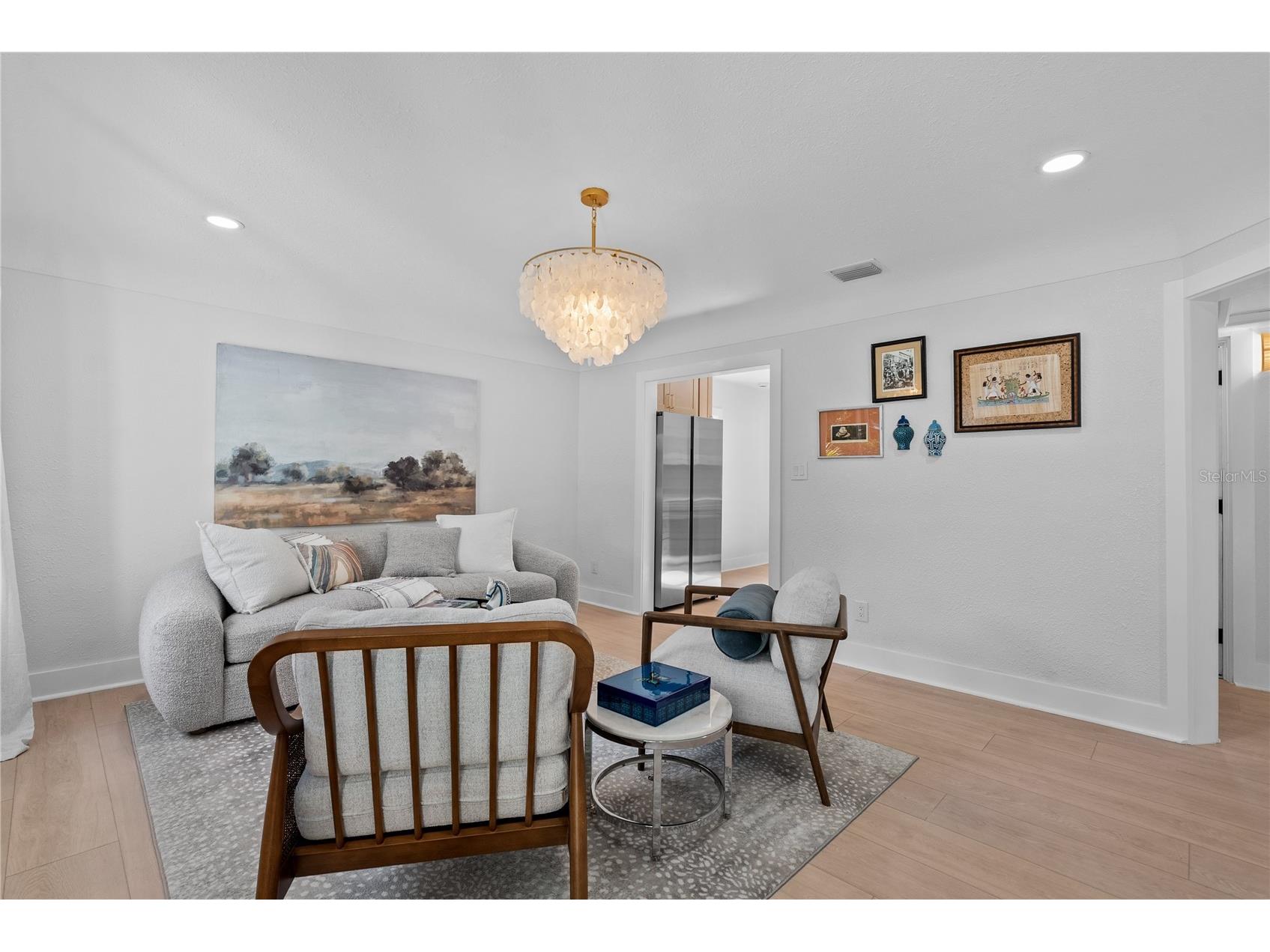 1211 16th Avenue N Saint Petersburg FL 33704 TB8508844 image2
