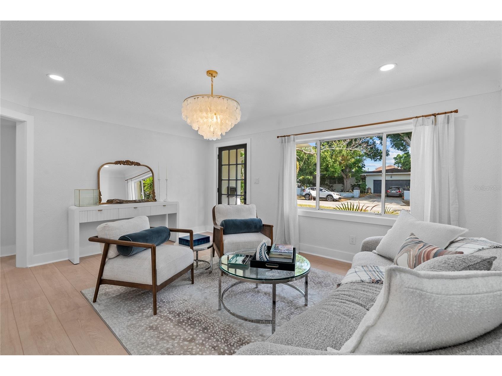 1211 16th Avenue N Saint Petersburg FL 33704 TB8508844 image3