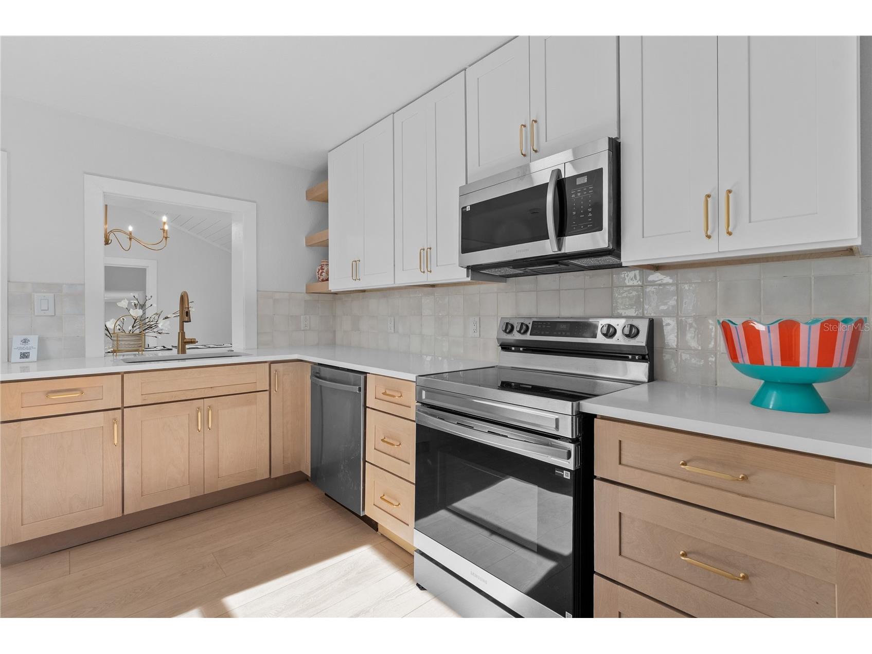 1211 16th Avenue N Saint Petersburg FL 33704 TB8508844 image5