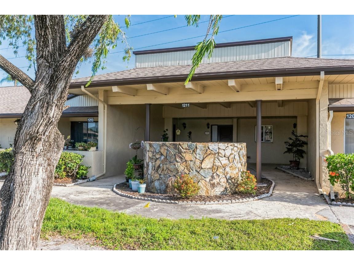 1211 16th Circle SE Largo FL 33771 O6109243 image1