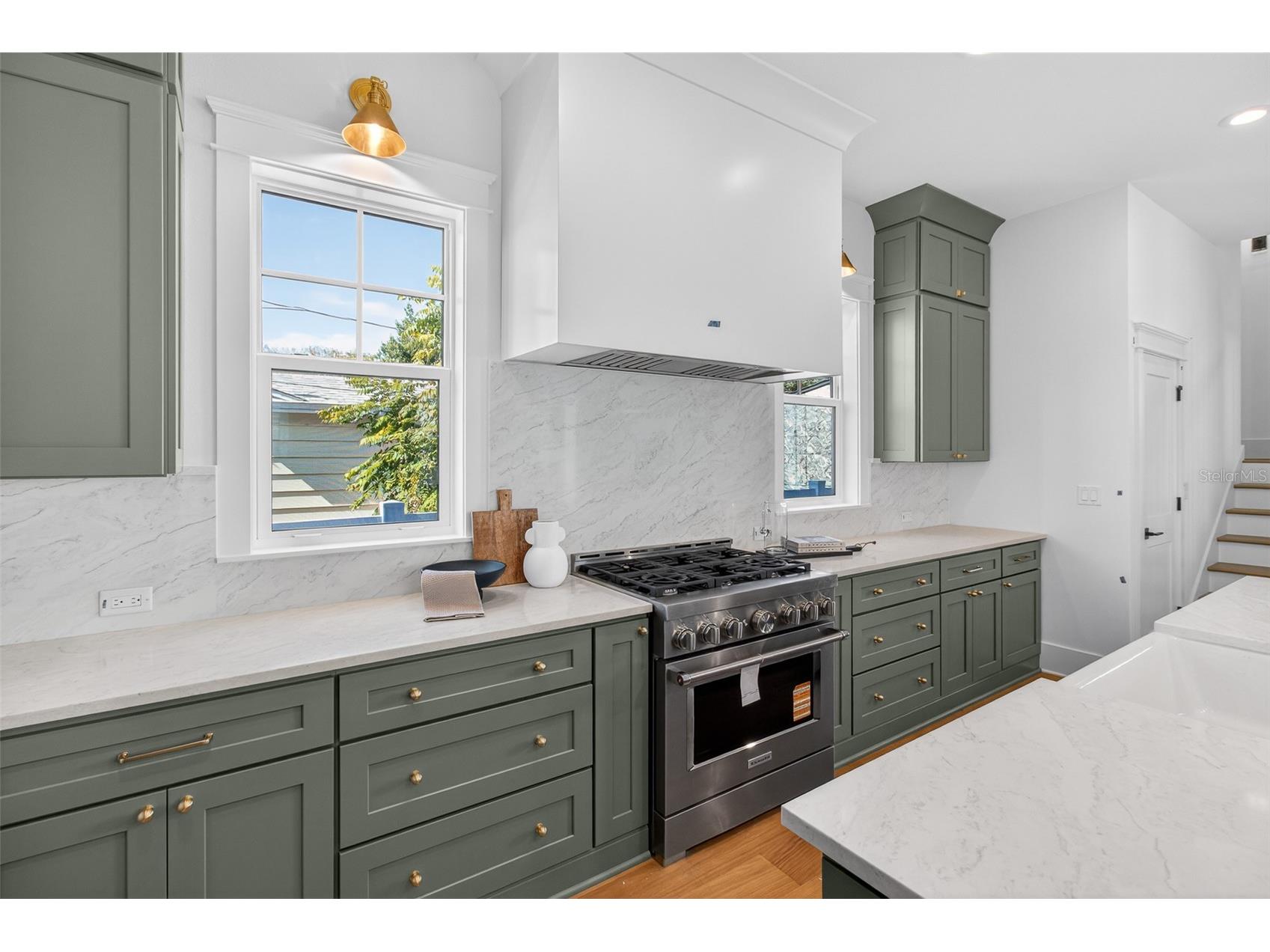 1211 35th Avenue N Saint Petersburg FL 33704 TB8419054 image10