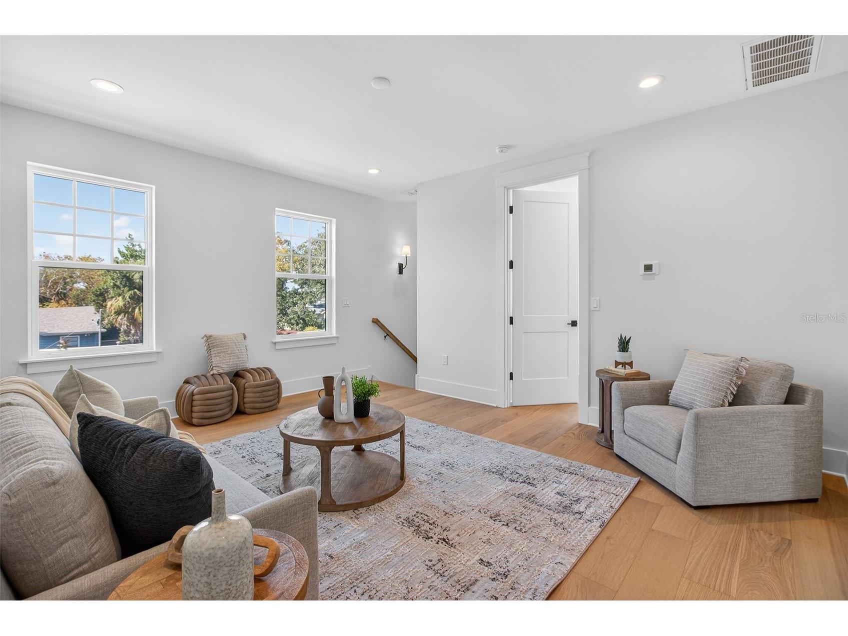 1211 35th Avenue N Saint Petersburg FL 33704 TB8419054 image17