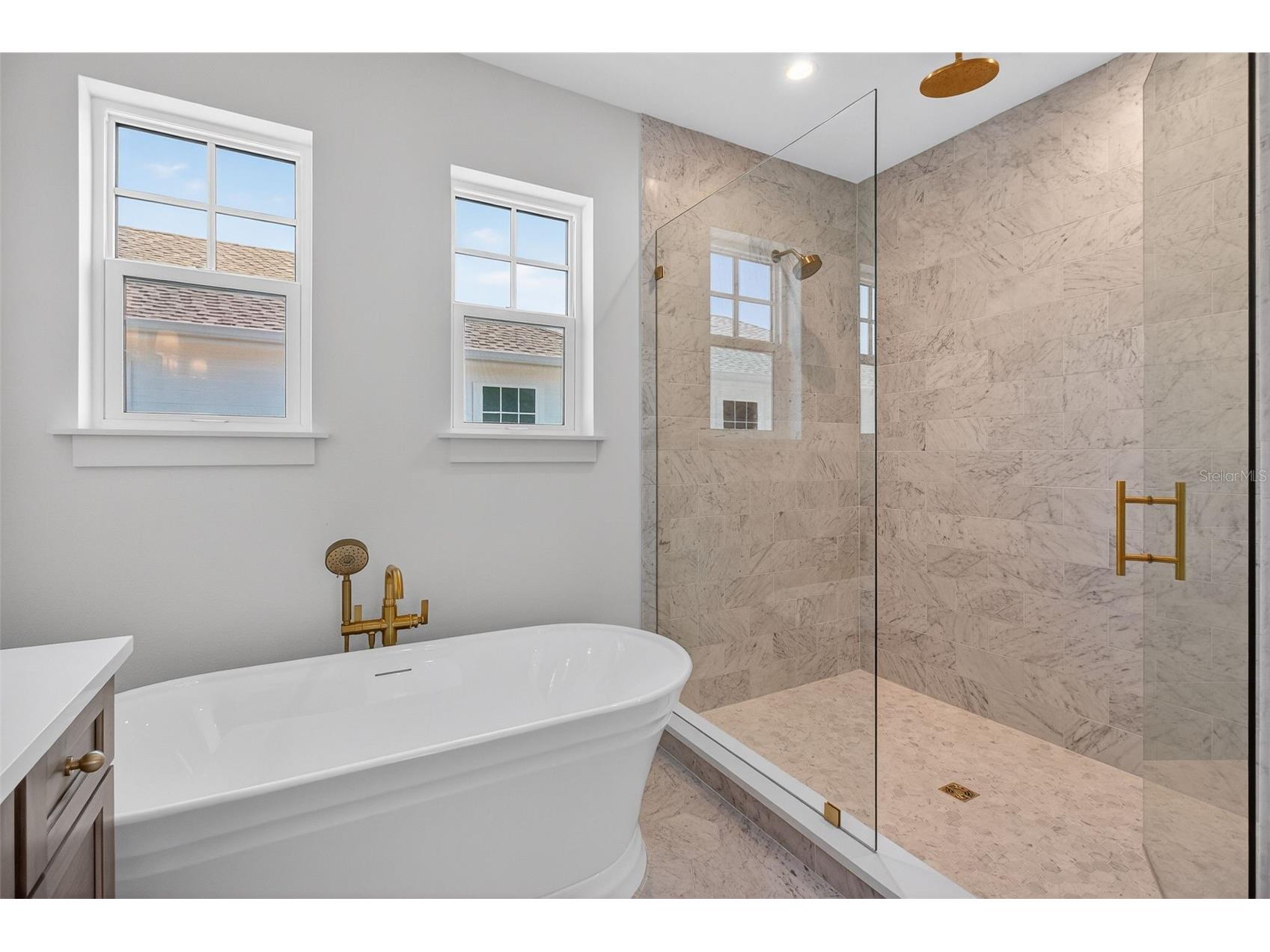 1211 35th Avenue N Saint Petersburg FL 33704 TB8419054 image25