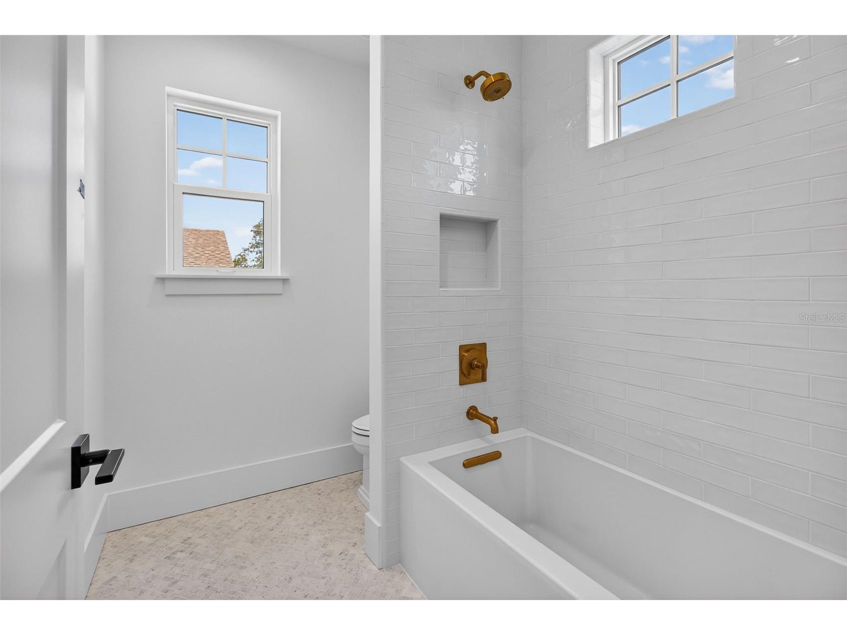 1211 35th Avenue N Saint Petersburg FL 33704 TB8419054 image29