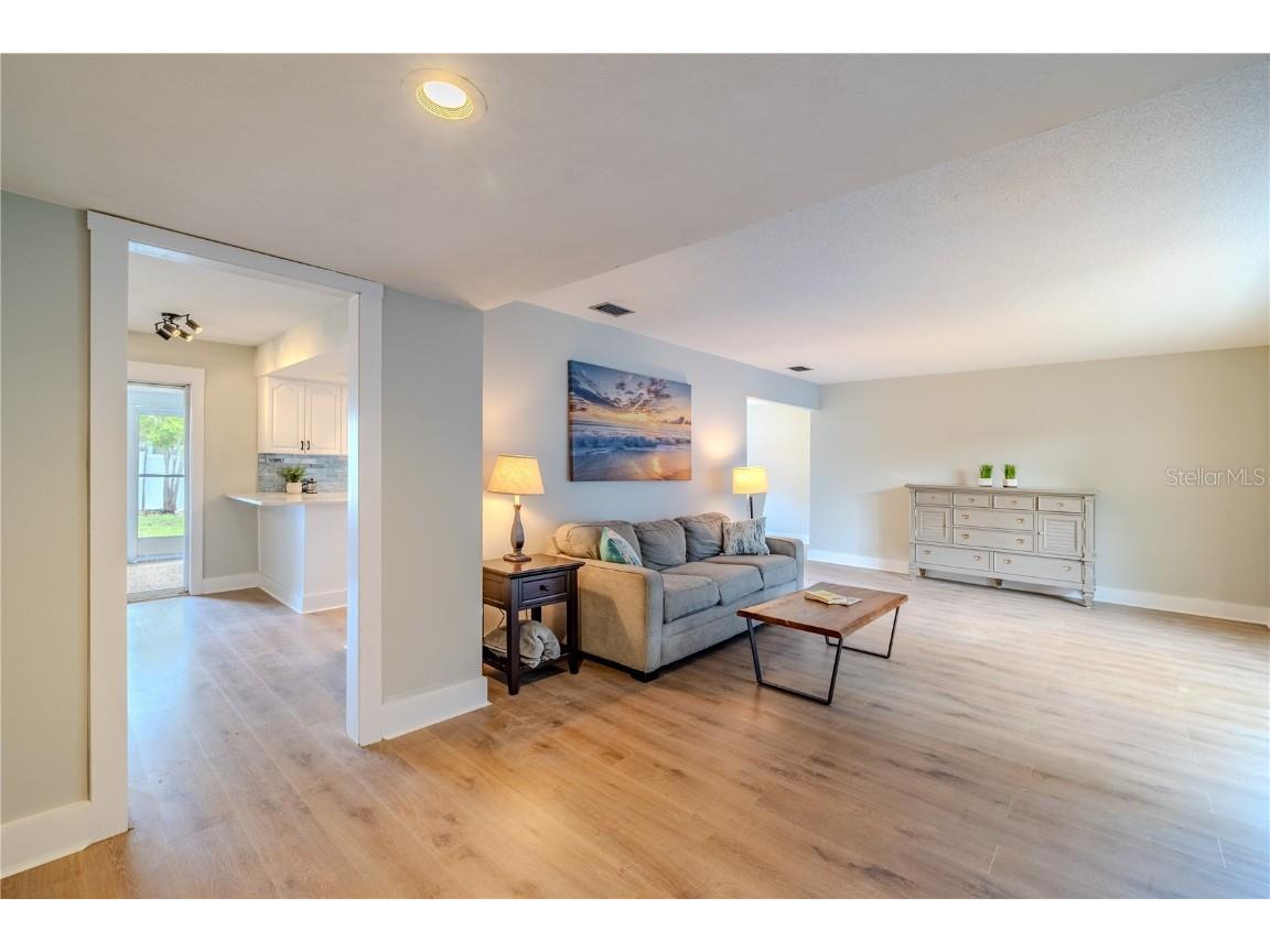 1211 64th Street NW Bradenton FL 34209 TB8380403 image5