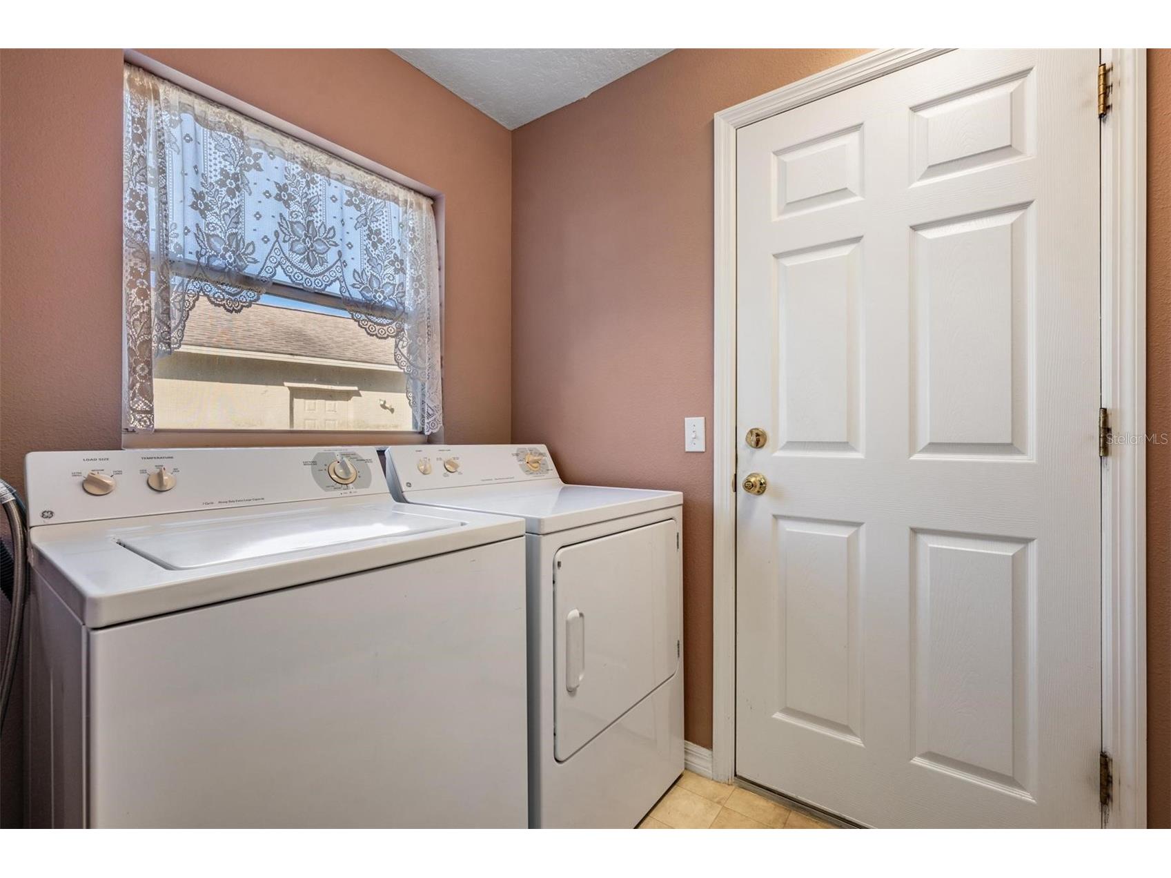 1211 Almondwood Drive Trinity FL 34655 W7882191 image15