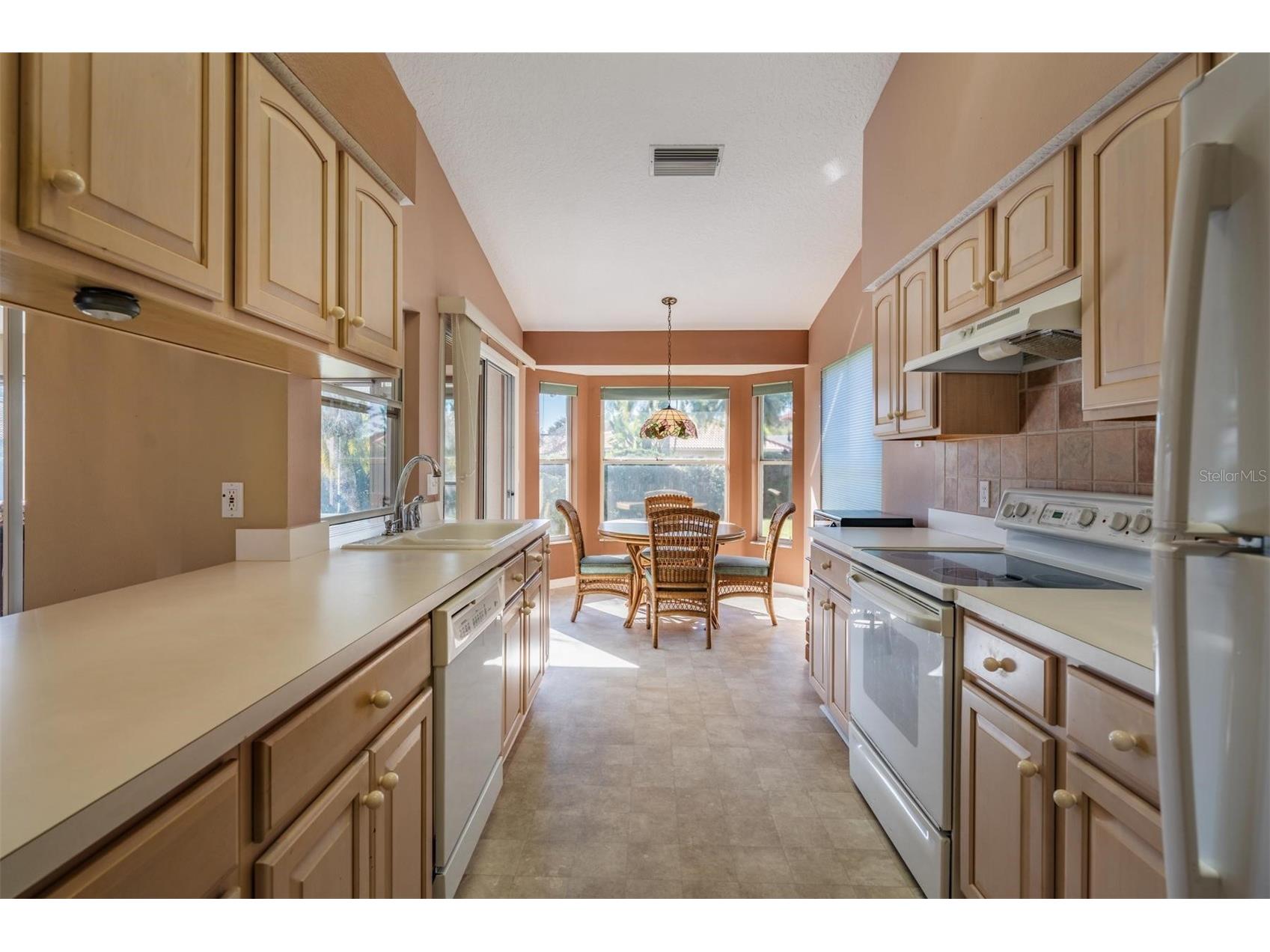 1211 Almondwood Drive Trinity FL 34655 W7882191 image5