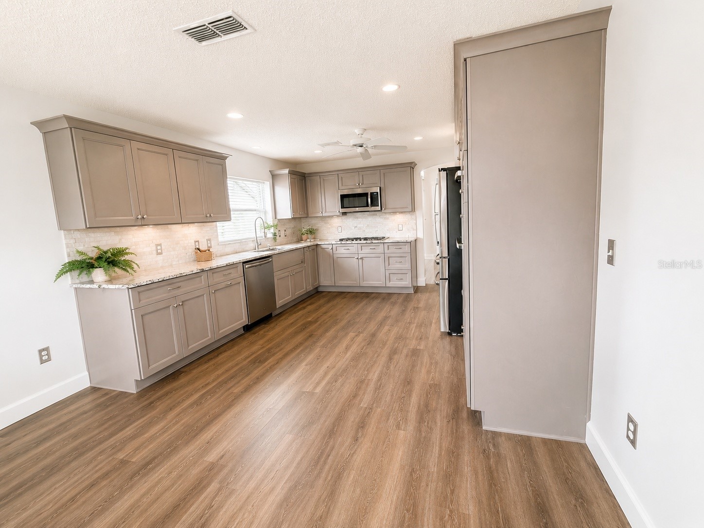 1211 Cabella Circle Lady Lake FL 32159 G5113468 image17