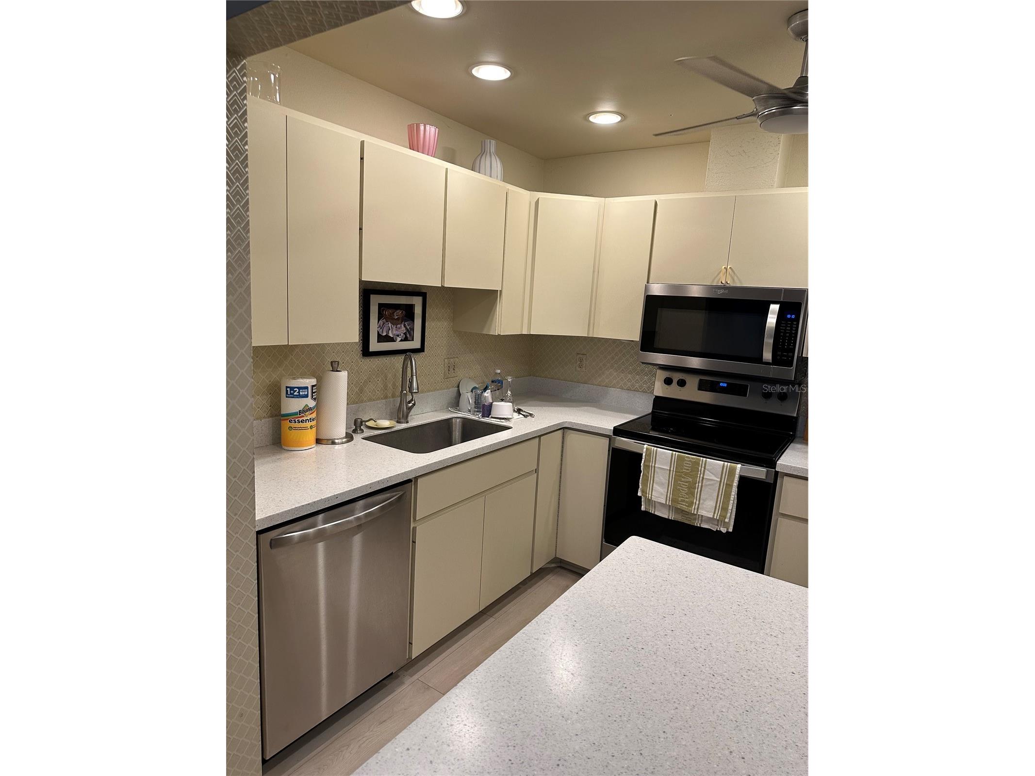 1211 Capri Isles Boulevard #122 Venice FL 34292 N6144492 image8
