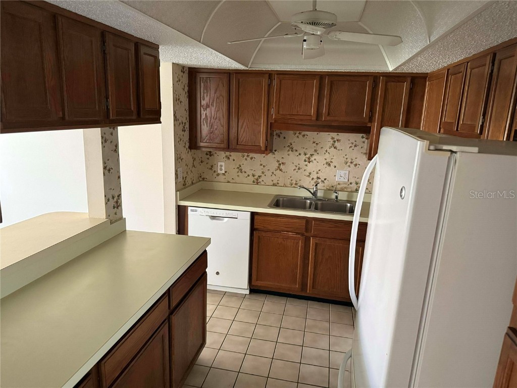 1211 Capri Isles Boulevard #5 Venice FL 34292 A4673596 image5