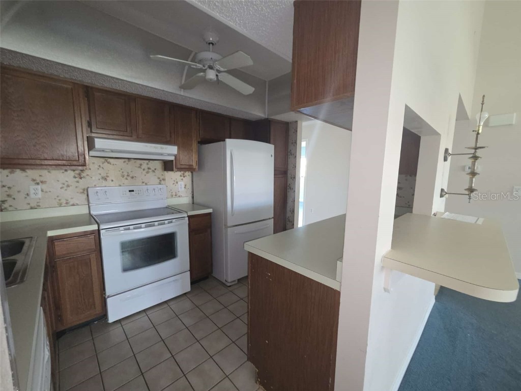 1211 Capri Isles Boulevard #5 Venice FL 34292 A4673596 image6