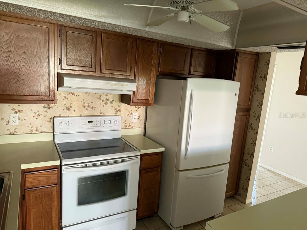 1211 Capri Isles Boulevard #5 Venice FL 34292 A4673596 image8