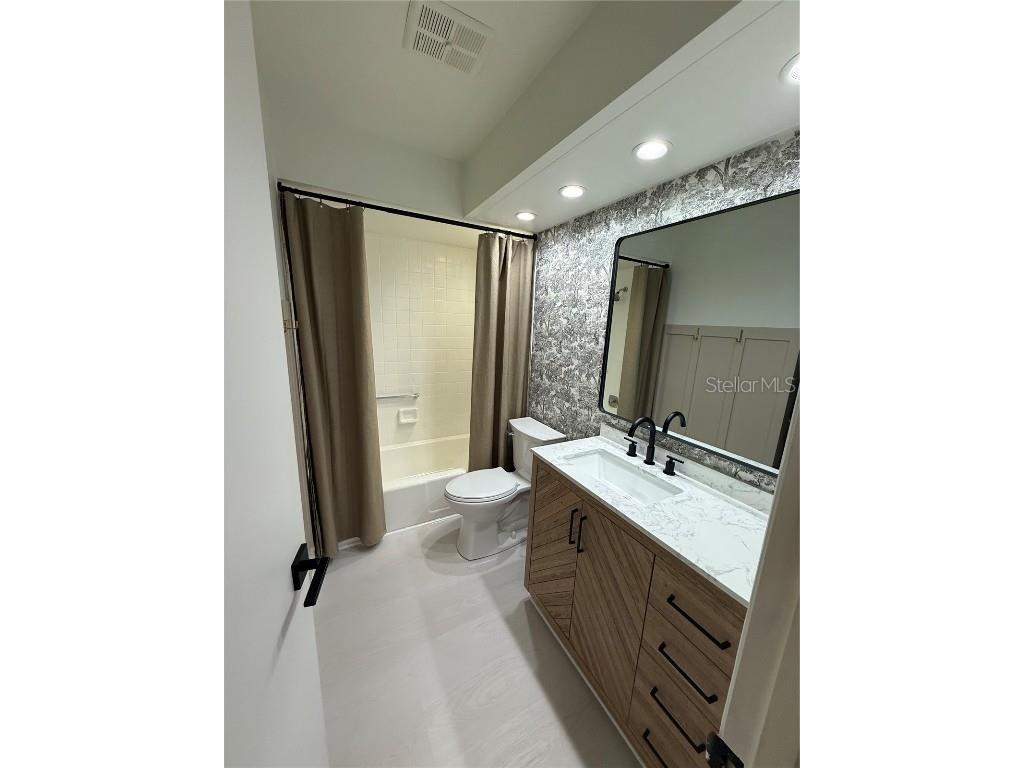 1211 Capri Isles Boulevard #6 Venice FL 34292 N6141412 image17