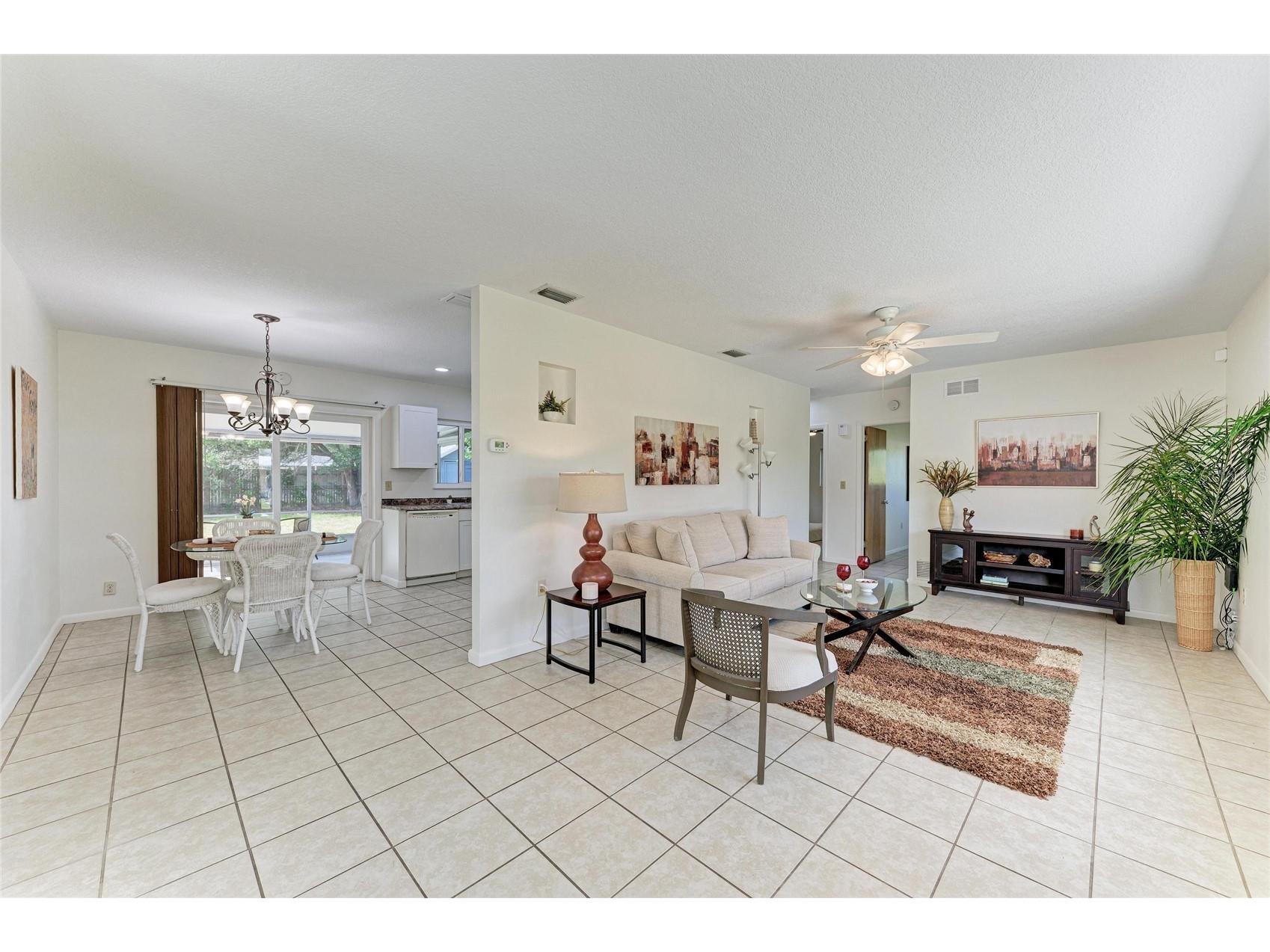 1211 Cypress Avenue Venice FL 34285 A4693033 image6