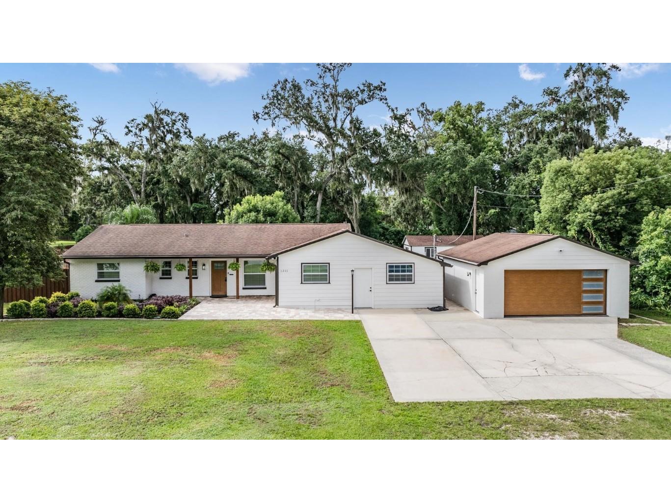 1211 Dalzie Drive Valrico FL 33594 T3553290 image1
