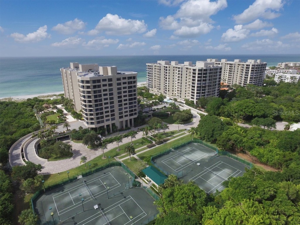 1211 Gulf Of Mexico Drive #1005 Longboat Key FL 34228 - GULF OF MEXICO A4658115 image2