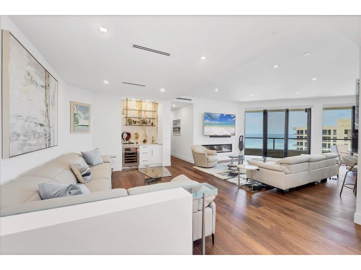 1211 Gulf Of Mexico Drive #1005 Longboat Key FL 34228 - GULF OF MEXICO A4658115 image4