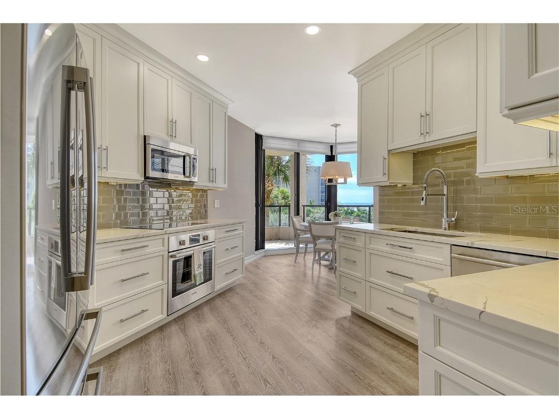 1211 Gulf Of Mexico Drive #108 Longboat Key FL 34228 - GULF OF MEXICO A4667361 image12