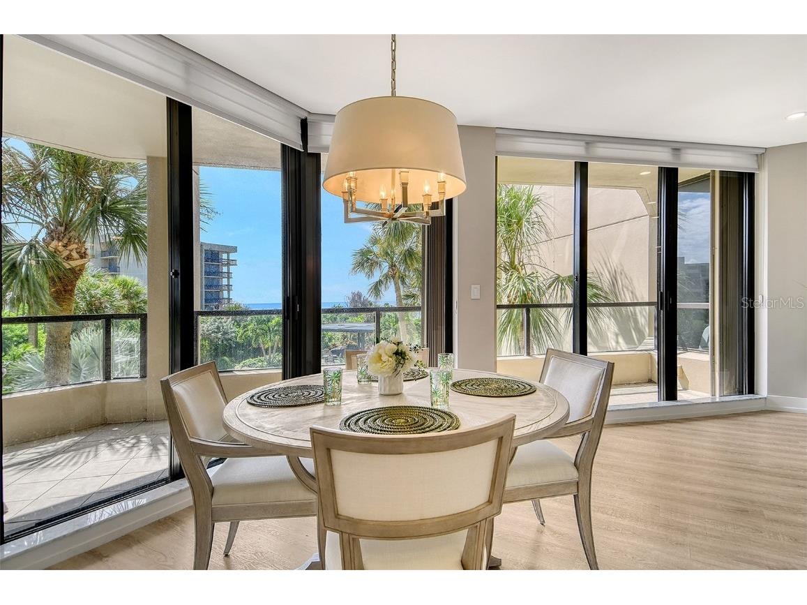 1211 Gulf Of Mexico Drive #108 Longboat Key FL 34228 - GULF OF MEXICO A4667361 image2