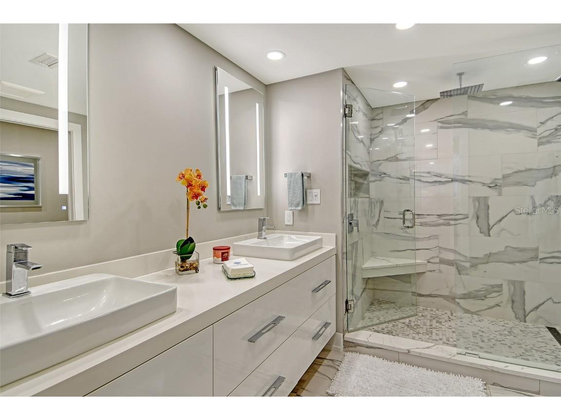 1211 Gulf Of Mexico Drive #108 Longboat Key FL 34228 - GULF OF MEXICO A4667361 image23