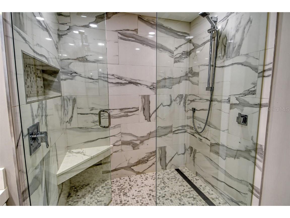 1211 Gulf Of Mexico Drive #108 Longboat Key FL 34228 - GULF OF MEXICO A4667361 image25