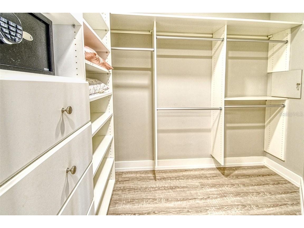 1211 Gulf Of Mexico Drive #108 Longboat Key FL 34228 - GULF OF MEXICO A4667361 image27