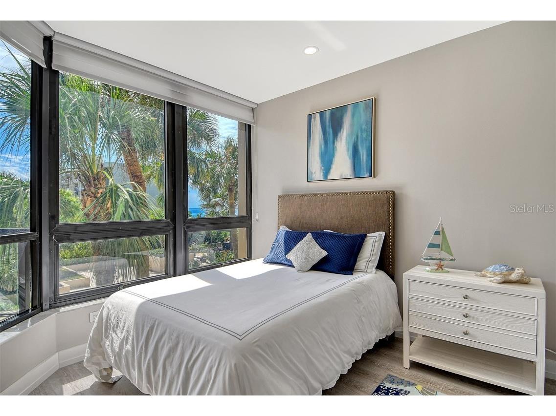 1211 Gulf Of Mexico Drive #108 Longboat Key FL 34228 - GULF OF MEXICO A4667361 image30