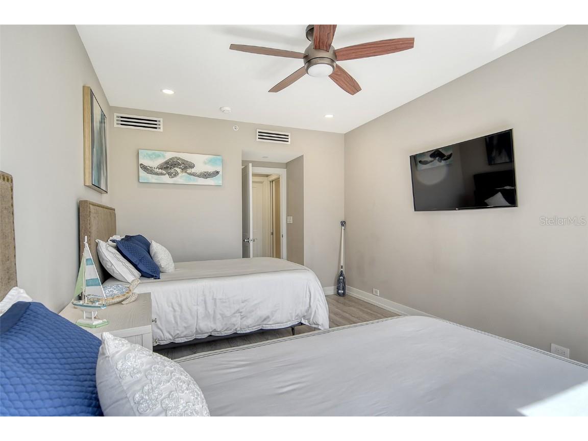 1211 Gulf Of Mexico Drive #108 Longboat Key FL 34228 - GULF OF MEXICO A4667361 image31