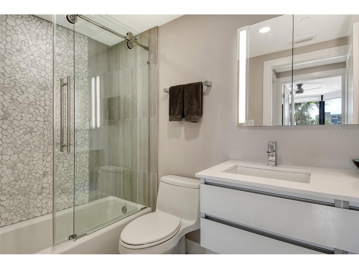 1211 Gulf Of Mexico Drive #108 Longboat Key FL 34228 - GULF OF MEXICO A4667361 image32