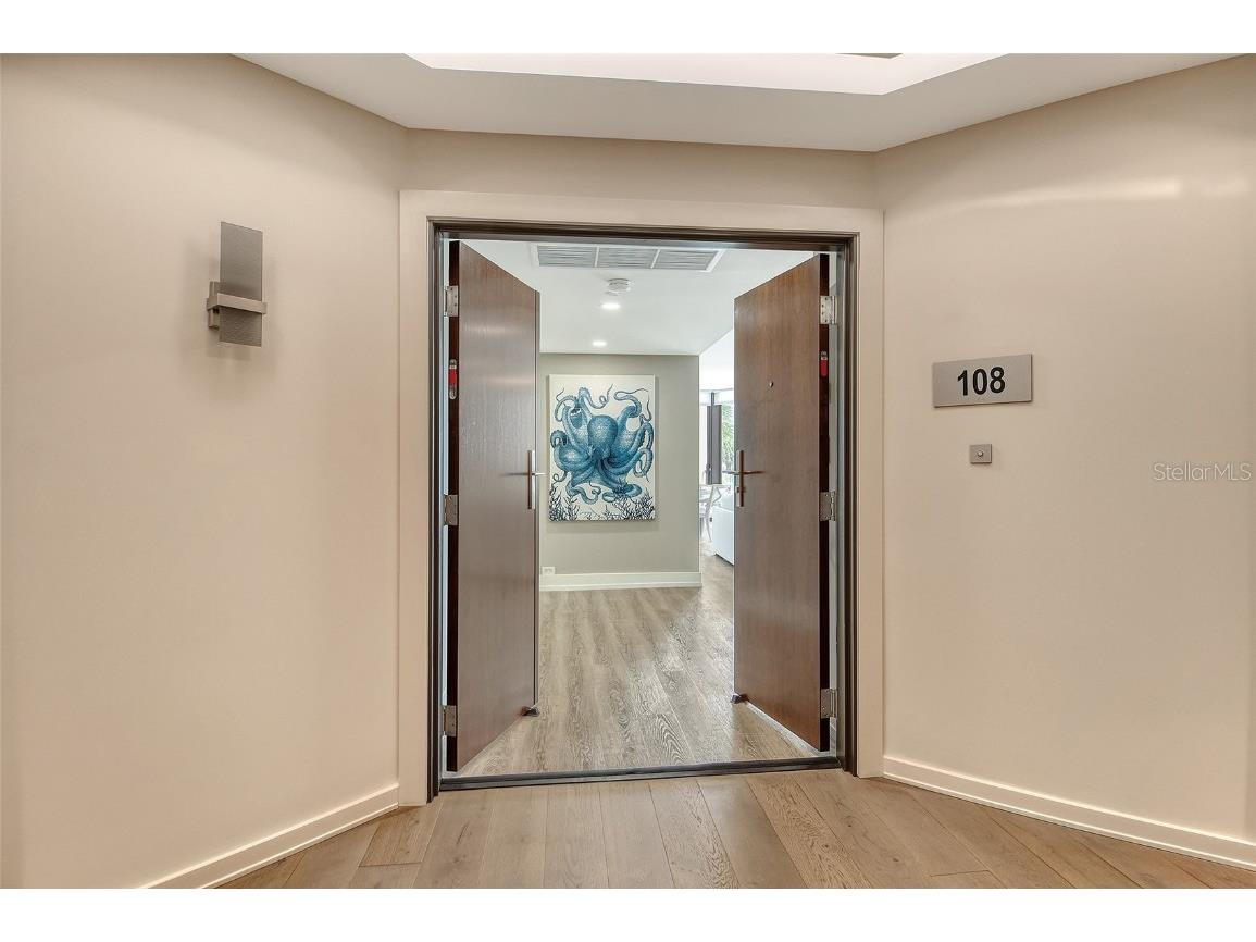 1211 Gulf Of Mexico Drive #108 Longboat Key FL 34228 - GULF OF MEXICO A4667361 image4